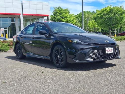 Midnight Black Metallic 2026 Toyota Camry SE