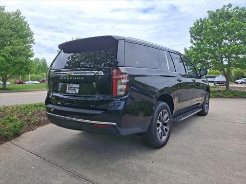 2021 Chevrolet Suburban LT