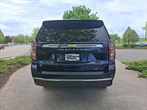 2021 Chevrolet Suburban LT