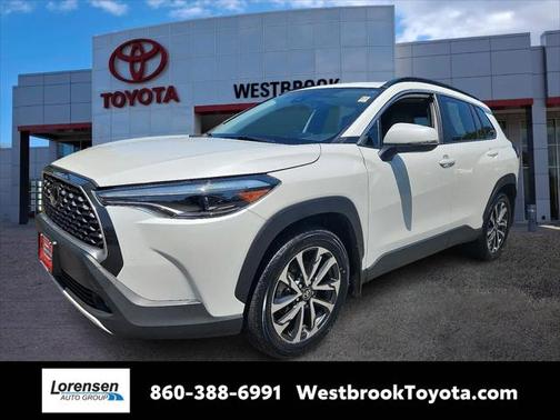 2022 Toyota Corolla Cross XLE