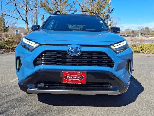 2022 Toyota RAV4 Hybrid SE