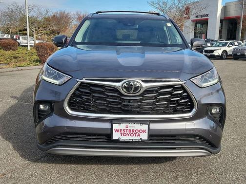 2023 Toyota Highlander Platinum