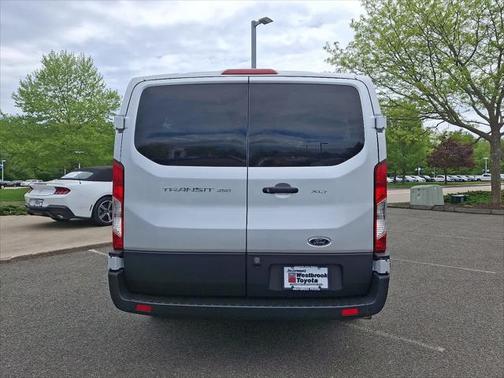 2022 Ford Transit-350 XLT