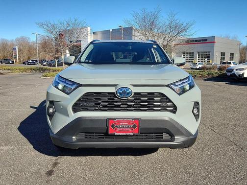 2022 Toyota RAV4 Hybrid XLE Premium