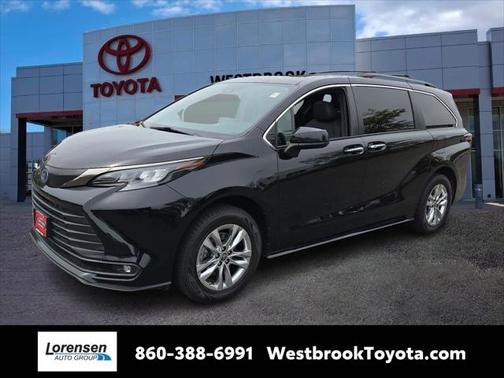 2022 Toyota Sienna XLE