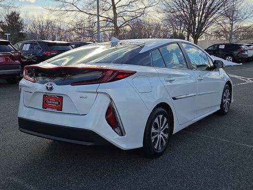 2022 Toyota Prius Prime XLE