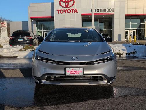 2026 Toyota Prius Plug-In Hybrid SE