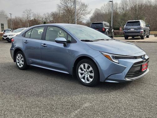 2025 Toyota Corolla Hybrid LE