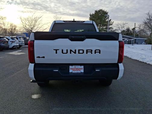 2024 Toyota Tundra SR5