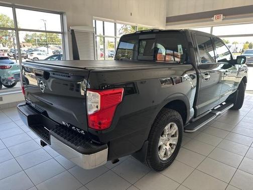 2018 Nissan Titan SV