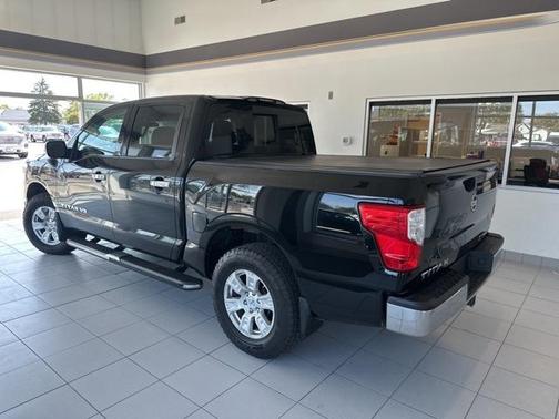 2018 Nissan Titan SV
