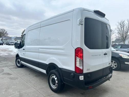 2024 Ford Transit-250 148 WB Medium Roof Cargo