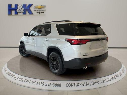 Silver Ice Metallic 2022 Chevrolet Traverse LT Leather
