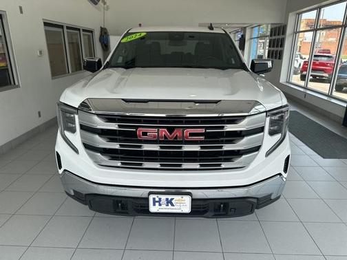 2024 GMC Sierra 1500 SLE
