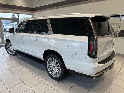 2023 Cadillac Escalade ESV Premium Luxury