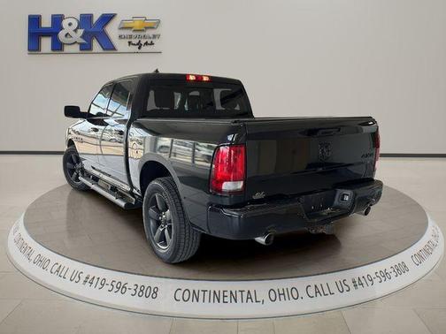Brilliant Black Crystal Pearlcoat 2018 RAM 1500 Big Horn