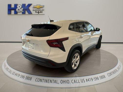 Summit White 2026 Chevrolet Trax LS