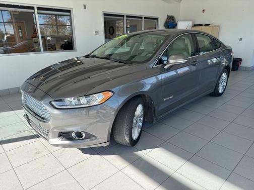 2014 Ford Fusion Hybrid SE