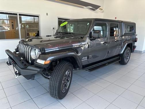 2022 Jeep Gladiator Overland