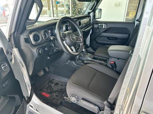 2023 Jeep Wrangler Sahara