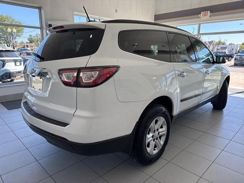 2017 Chevrolet Traverse LS