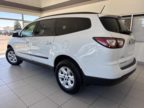 2017 Chevrolet Traverse LS