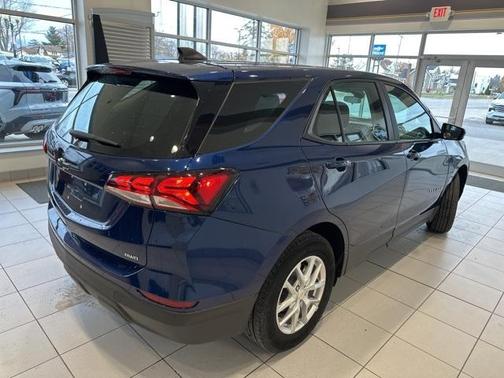 2022 Chevrolet Equinox LS