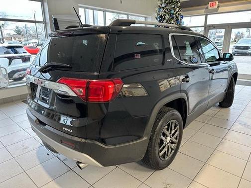 2017 GMC Acadia SLT-1