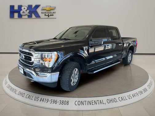 Black 2021 Ford F-150 XLT