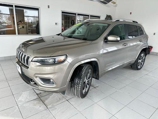 2020 Jeep Cherokee Overland