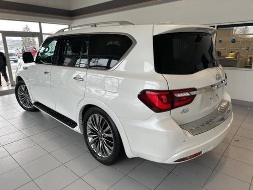 2018 INFINITI QX80 Base