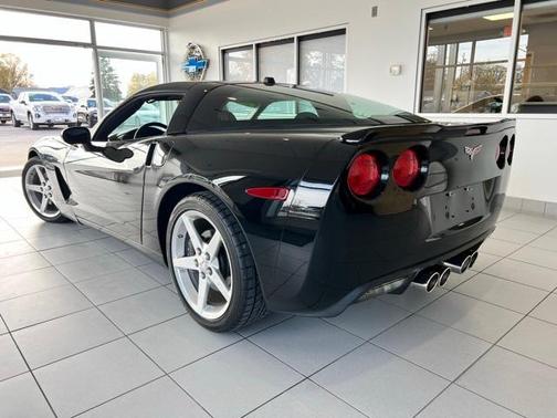 2005 Chevrolet Corvette 