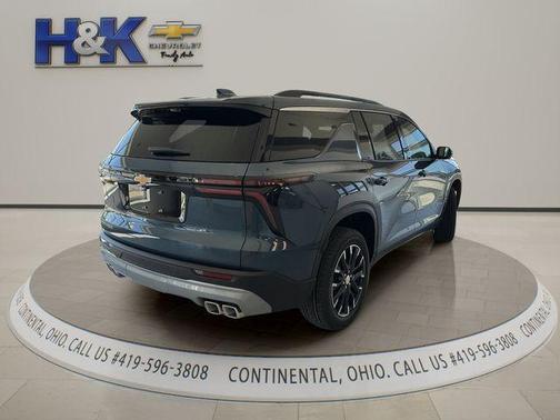 Lakeshore Blue Metallic 2026 Chevrolet Traverse LT