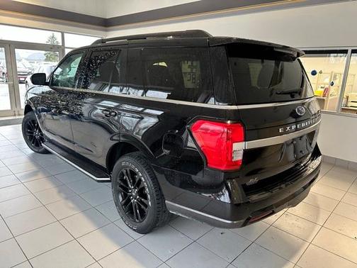 2022 Ford Expedition XLT
