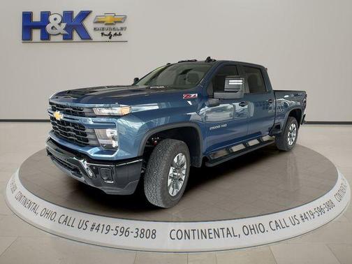Lakeshore Blue Metallic 2025 Chevrolet Silverado 2500 Custom