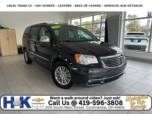 2016 Chrysler Town & Country Touring-L