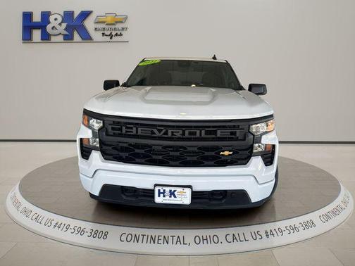 White 2022 Chevrolet Silverado 1500 Custom
