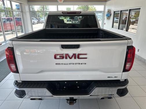 2024 GMC Sierra 1500 SLE