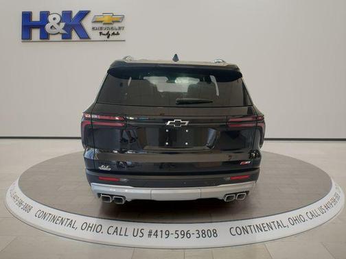 Mosaic Black Metallic 2026 Chevrolet Traverse Z71