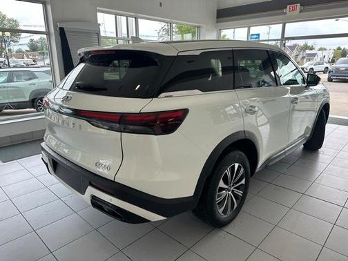 2024 INFINITI QX60 Pure