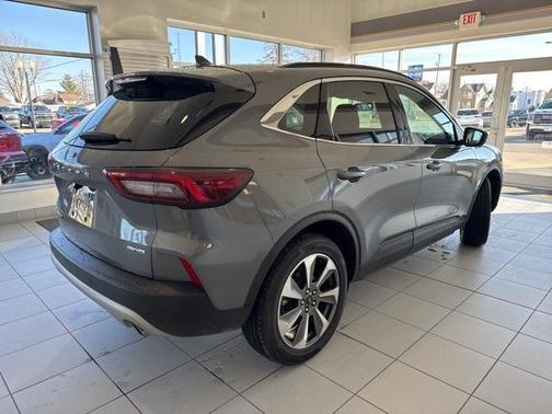 2024 Ford Escape Platinum