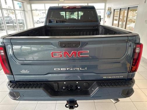 2025 GMC Sierra 2500 Denali