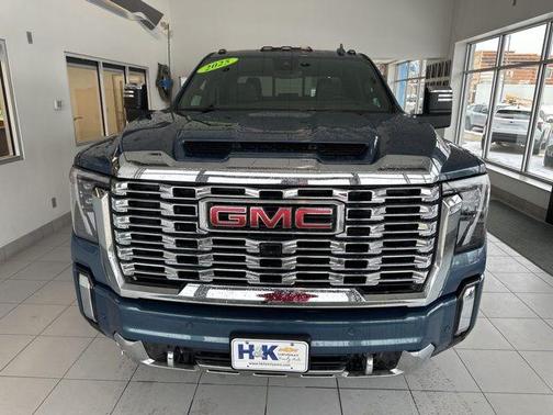2025 GMC Sierra 2500 Denali