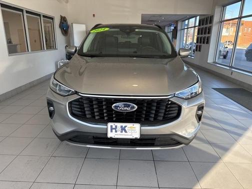 2024 Ford Escape Platinum