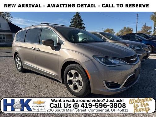 2017 Chrysler Pacifica Touring-L Plus