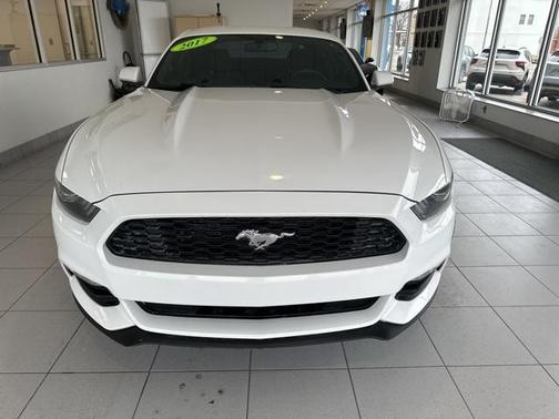 2017 Ford Mustang V6