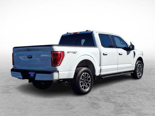 Oxford White 2023 Ford F-150 XLT