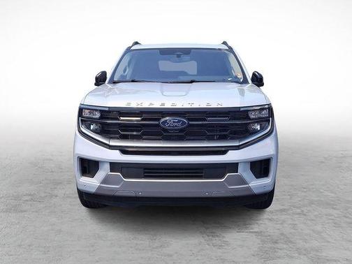 Space Silver Metallic 2025 Ford Expedition Platinum
