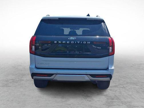 Space Silver Metallic 2025 Ford Expedition Platinum