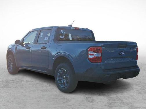 Azure Gray Metallic Tri-Coat 2026 Ford Maverick XLT